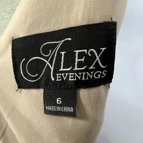 Alex Evenings Womens Sz 6 Long Cap Sleeve Fit & Flare Dress Sequin Detail Formal - Picture 13 of 16